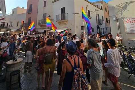 gay siracusa|Siracusa